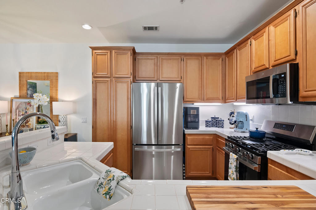 83 W Shoshone Street