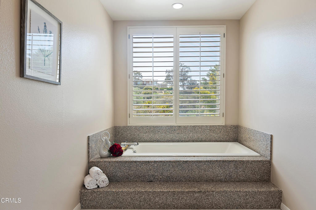 1480 Forest Knoll Drive
