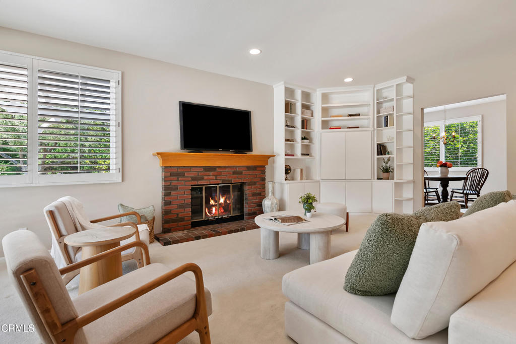 1480 Forest Knoll Drive
