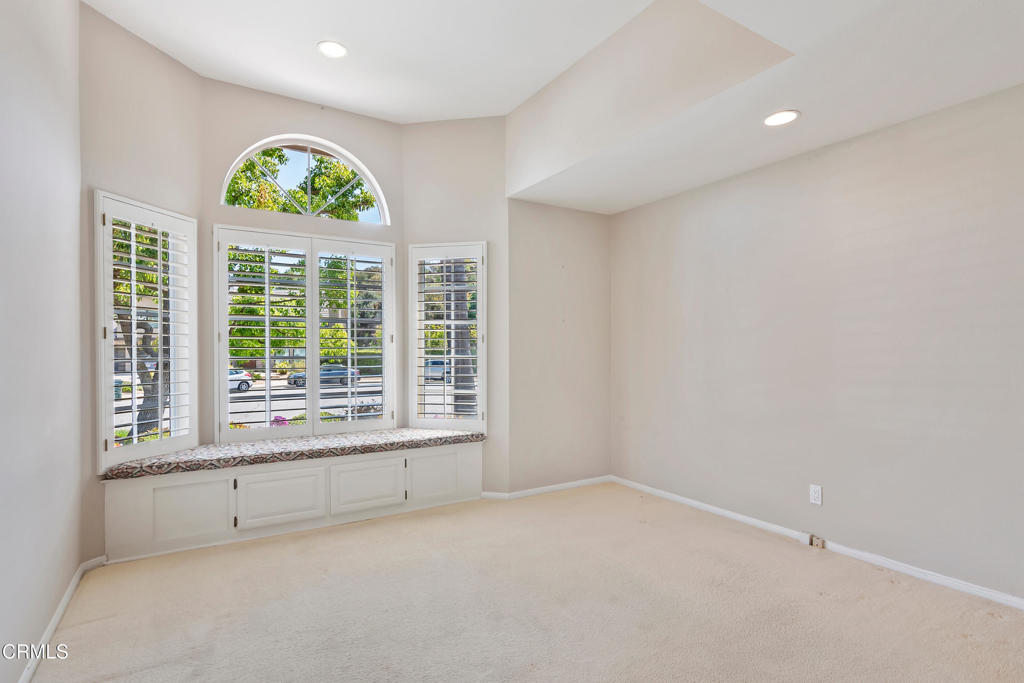 1480 Forest Knoll Drive