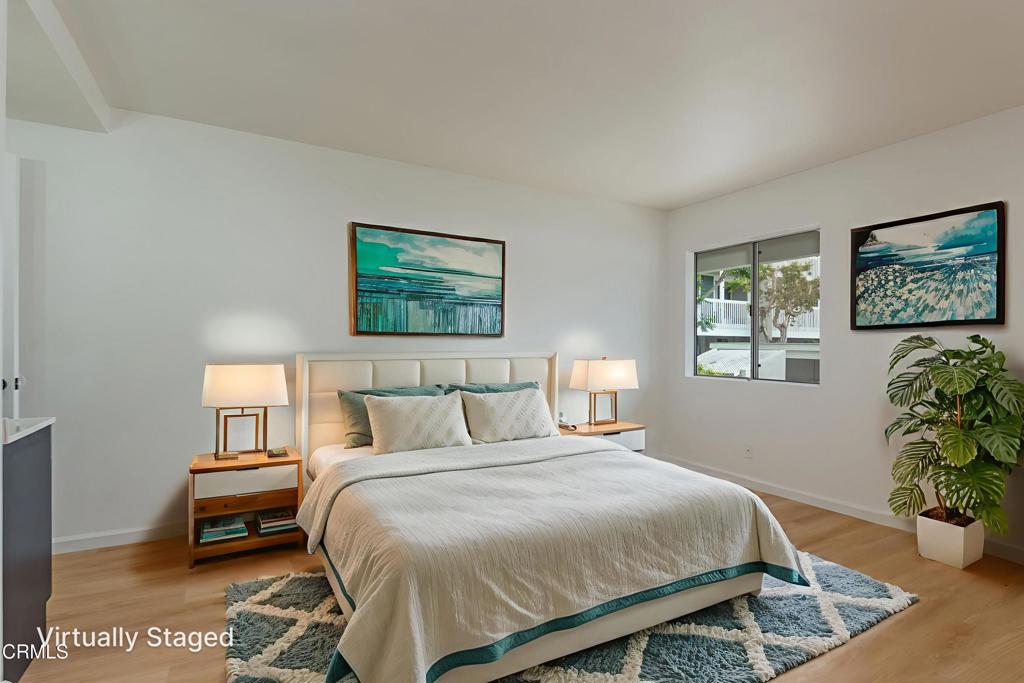 267 S Ventura Road 274