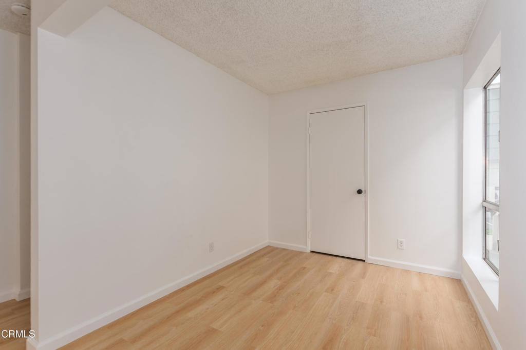 267 S Ventura Road 274