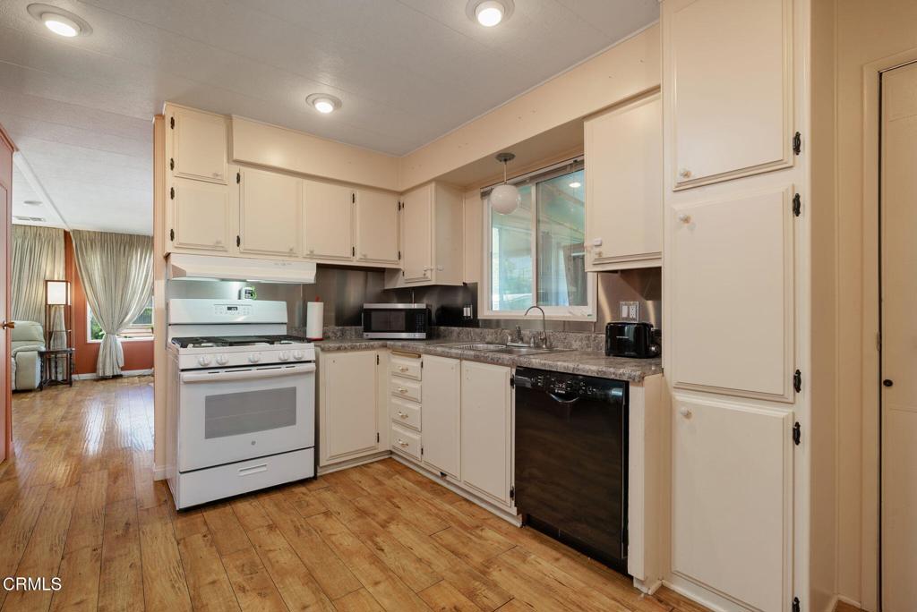 360 Lowell Place 186