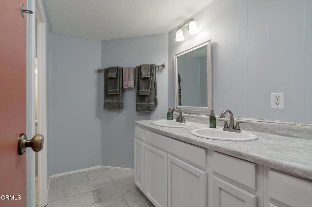 360 Lowell Place 186