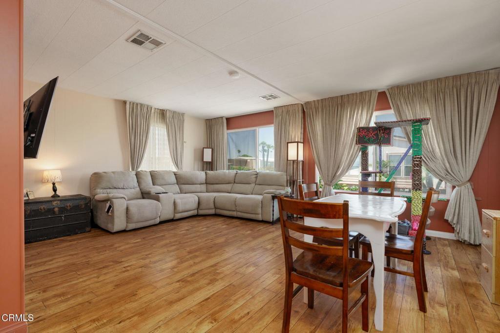 360 Lowell Place 186