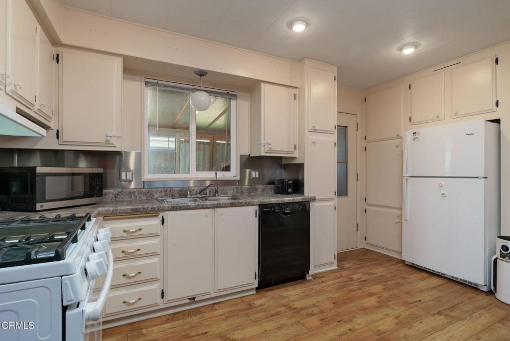 360 Lowell Place 186