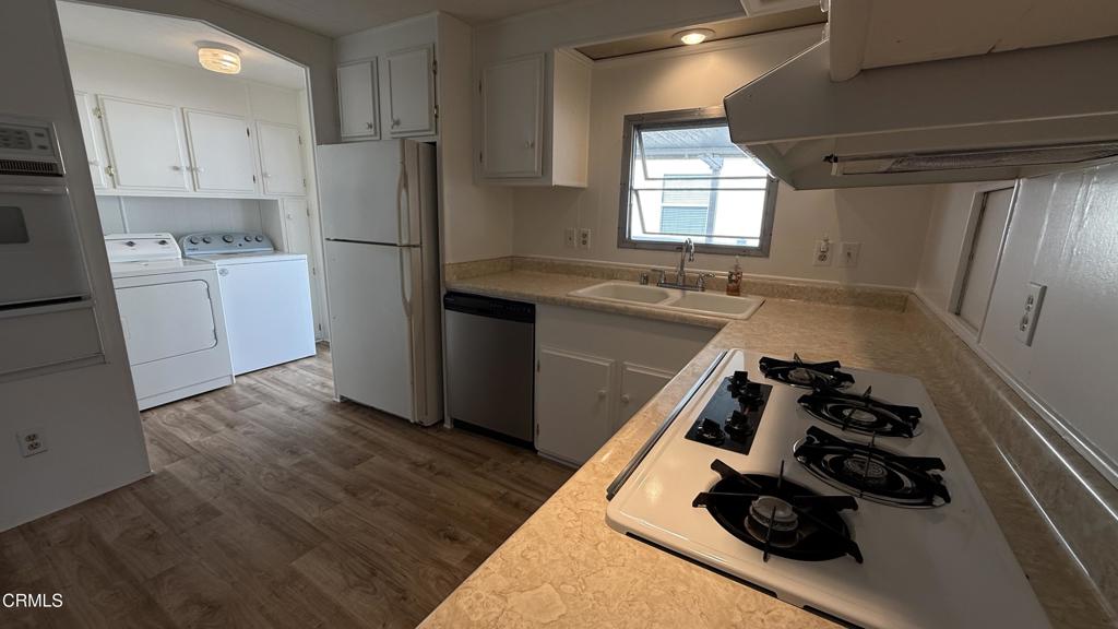 48 Whitman Court 48
