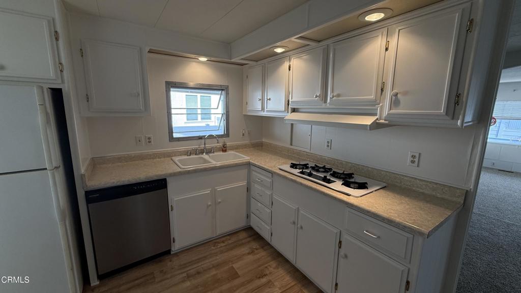 48 Whitman Court 48