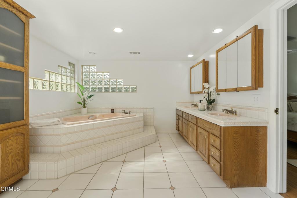 230 Avocado Place