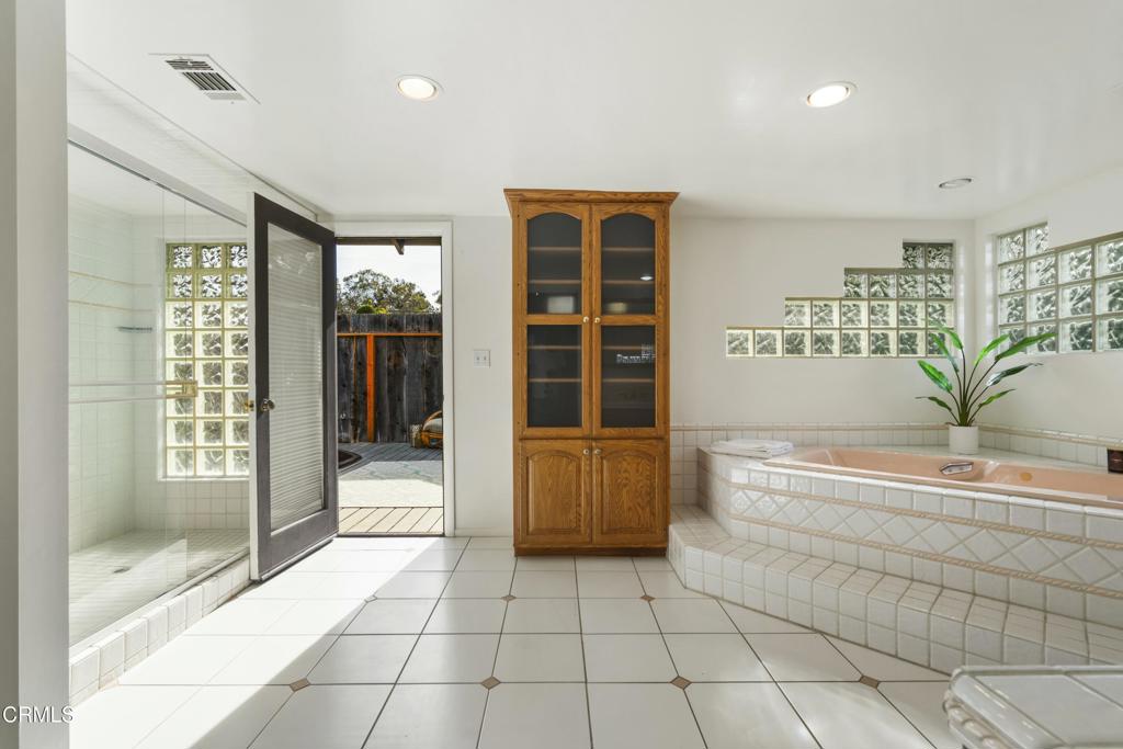 230 Avocado Place