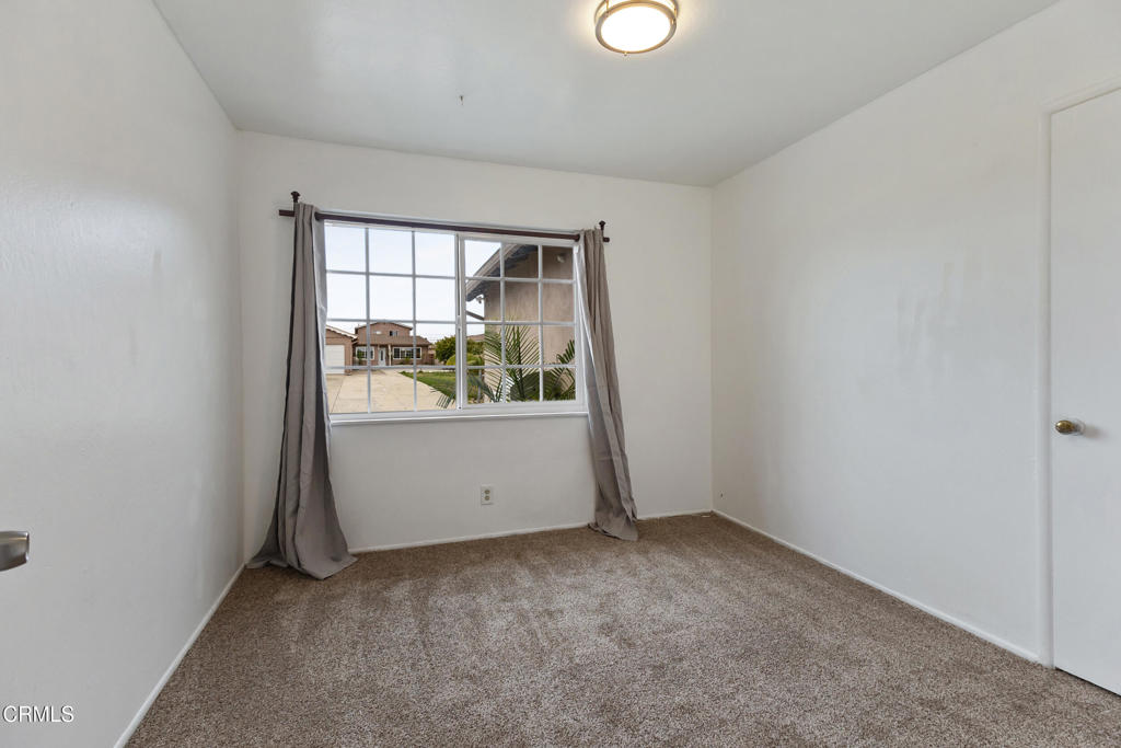 1515 N 6th Place