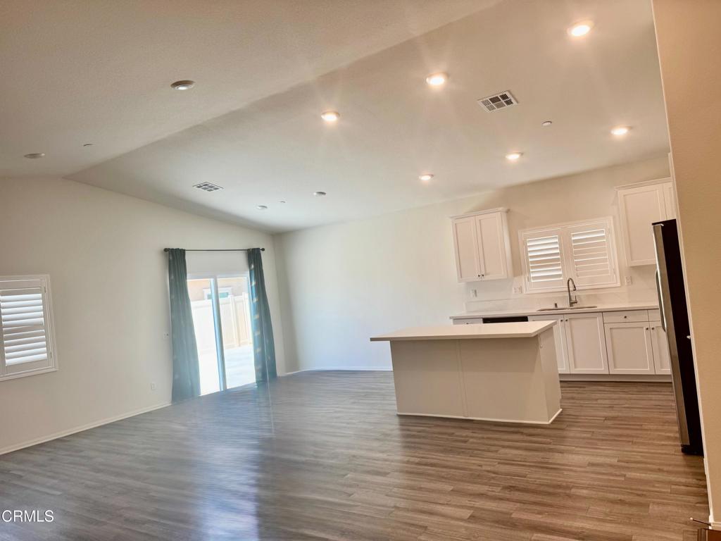 4251 Avenue J-3