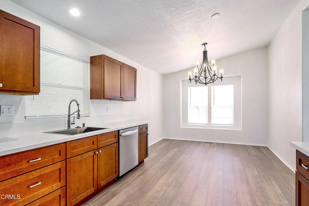 1150 Ventura Boulevard 126