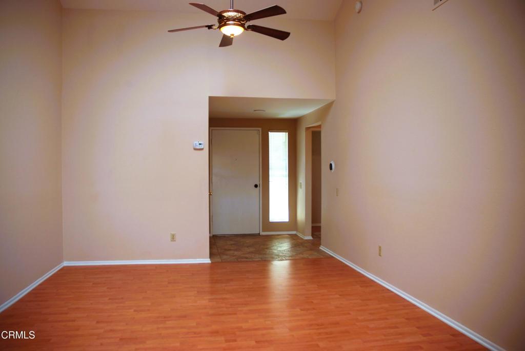 6213 Village 6