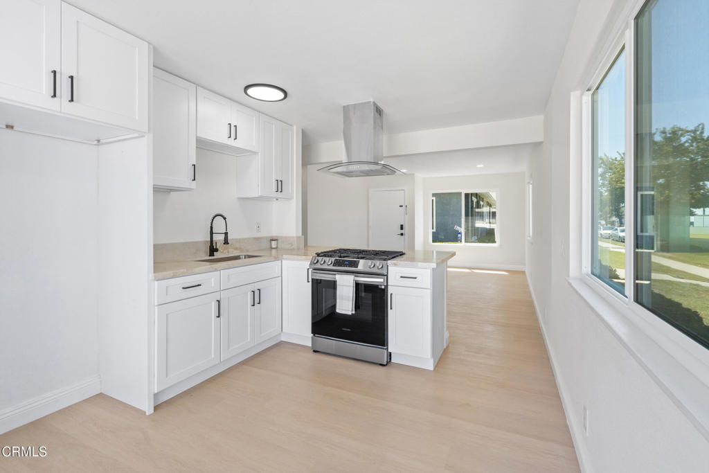 2100 Alexander Street