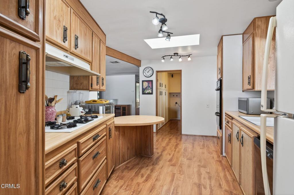 81 Poinsettia Gardens Drive