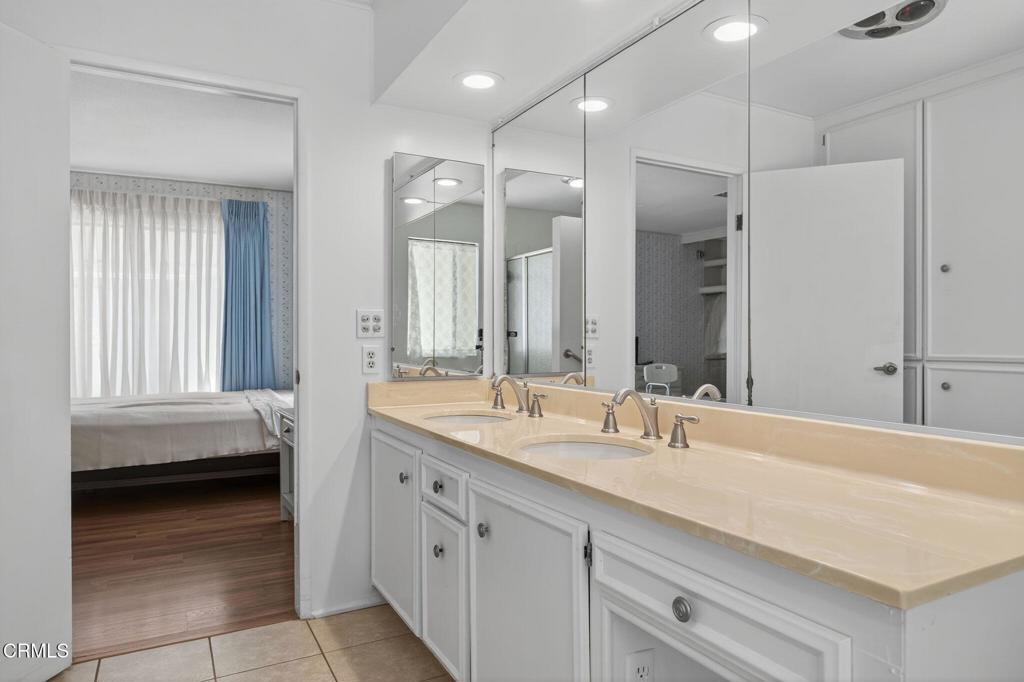 81 Poinsettia Gardens Drive