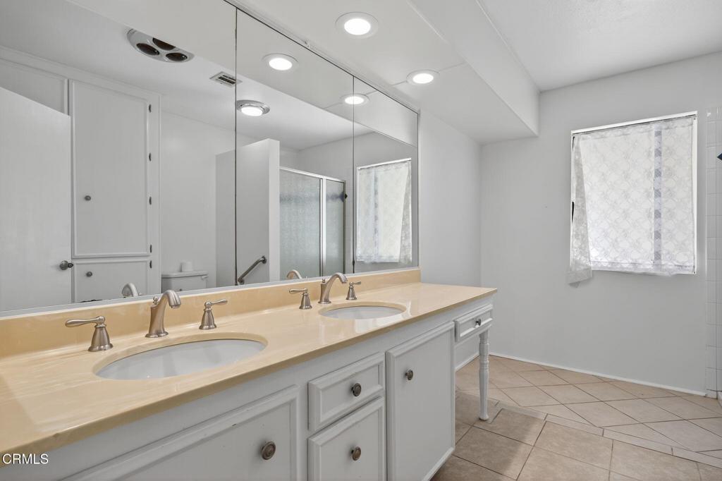 81 Poinsettia Gardens Drive