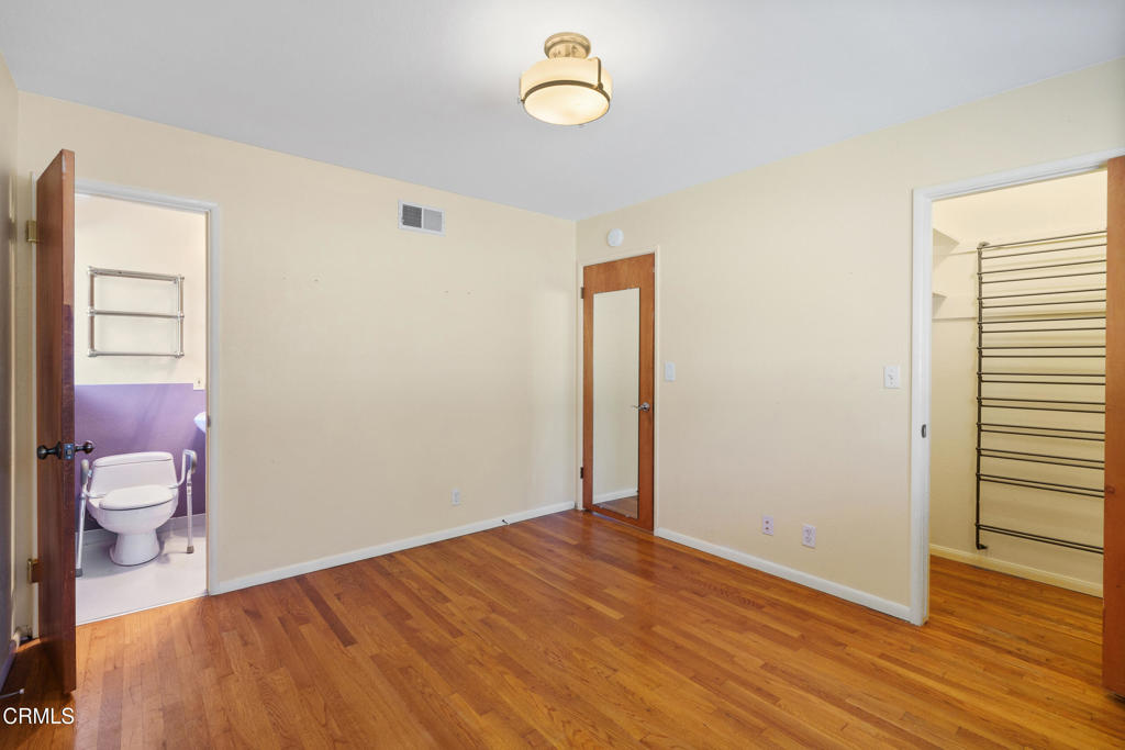 41 N Wake Forest Avenue