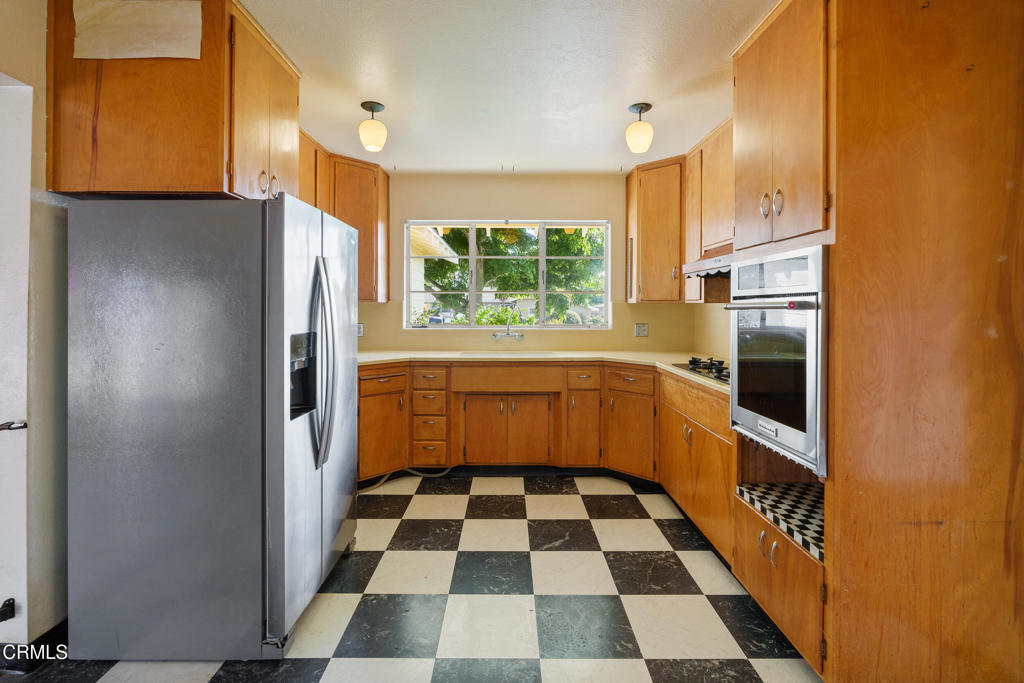 41 N Wake Forest Avenue