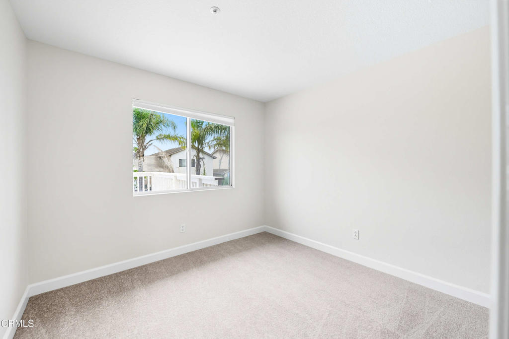 1546 Daffodil Avenue