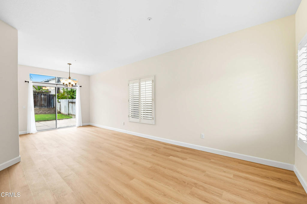 1546 Daffodil Avenue