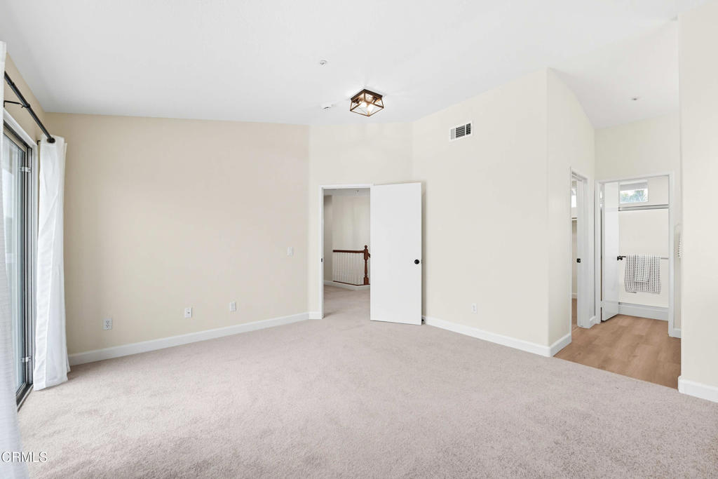 1546 Daffodil Avenue