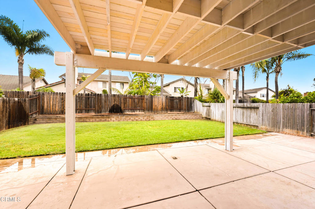 1546 Daffodil Avenue