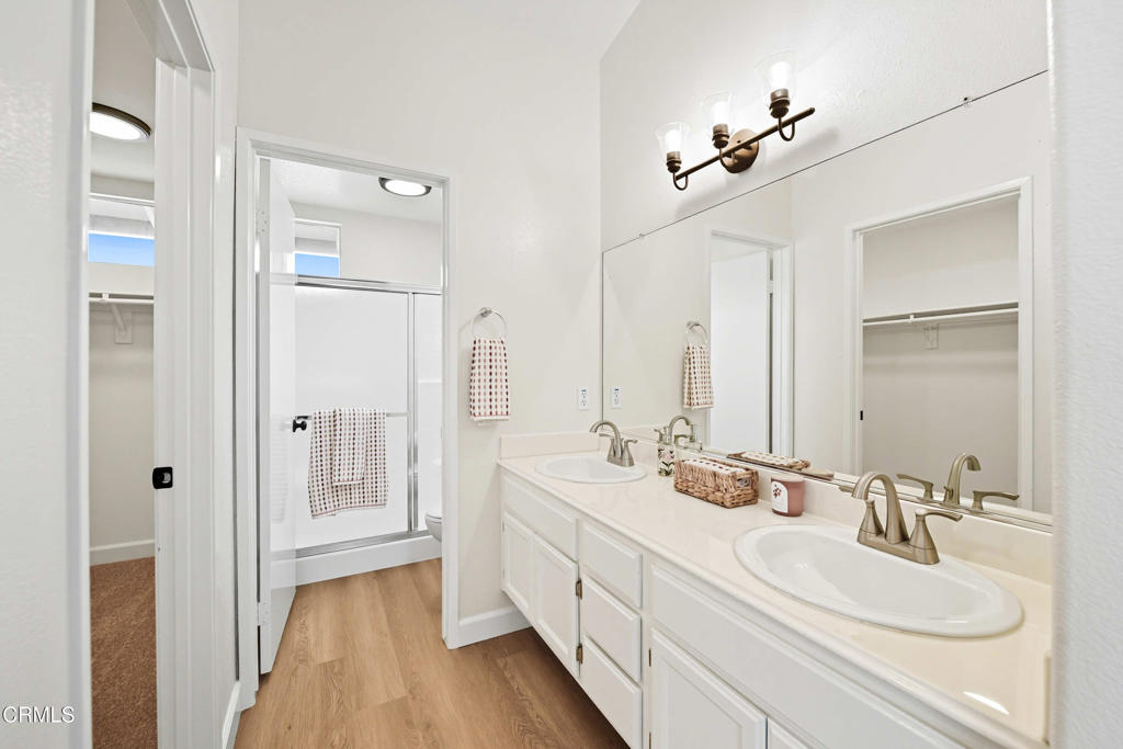 1546 Daffodil Avenue