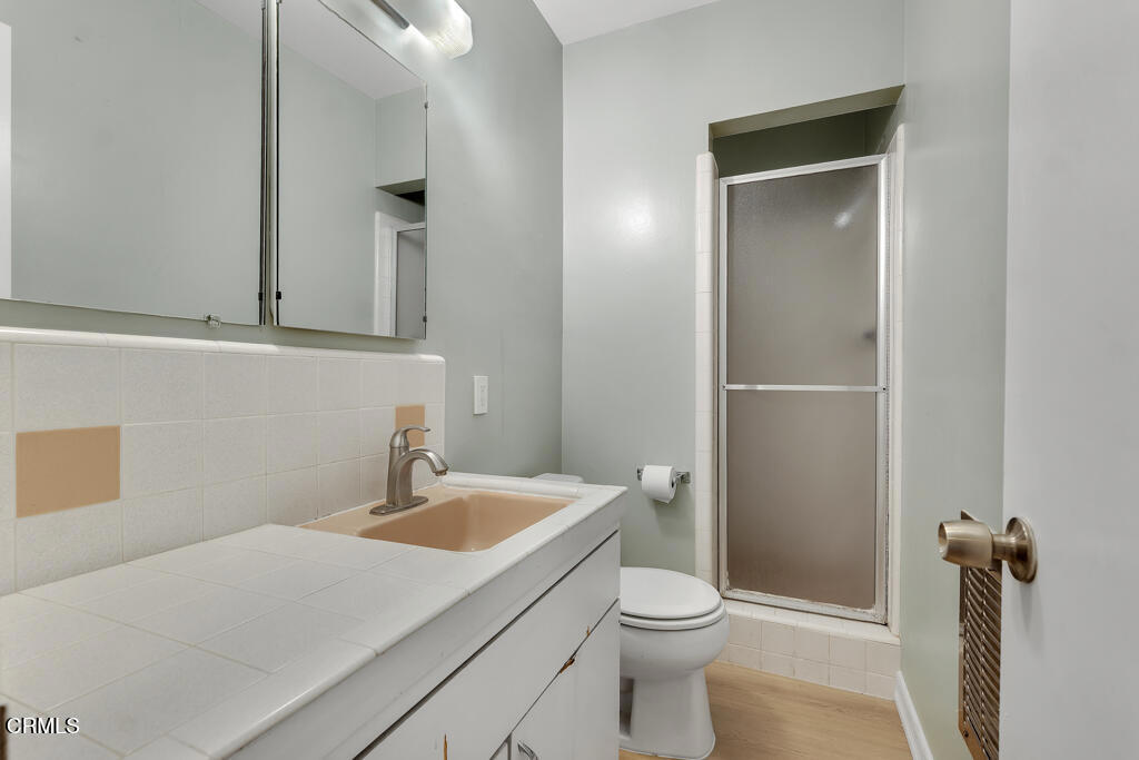 1542 Riverside Drive C