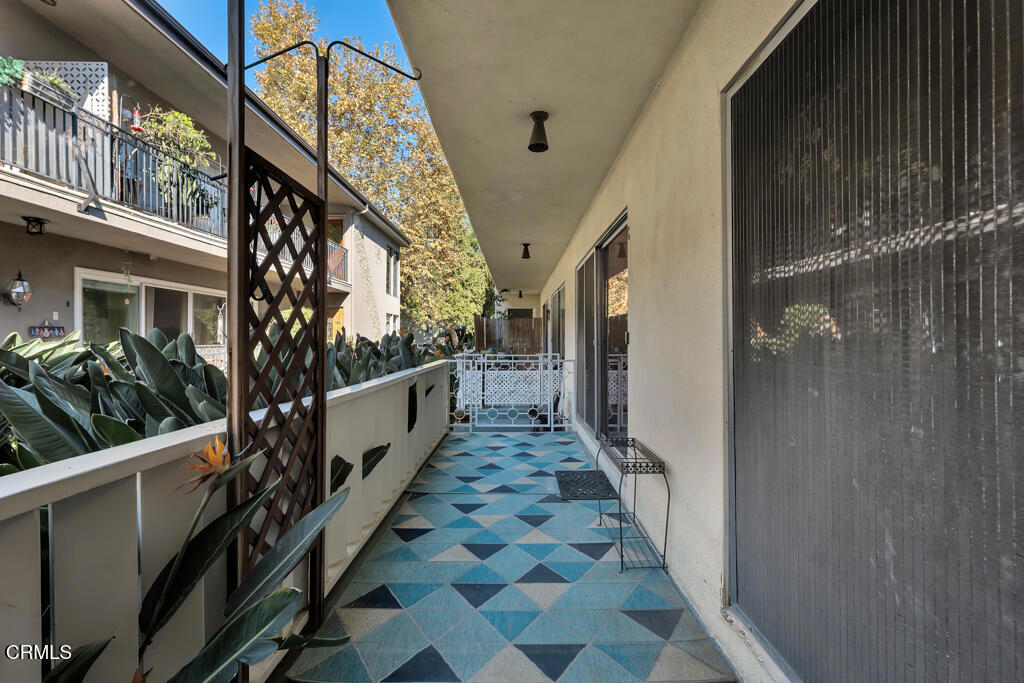 1542 Riverside Drive C