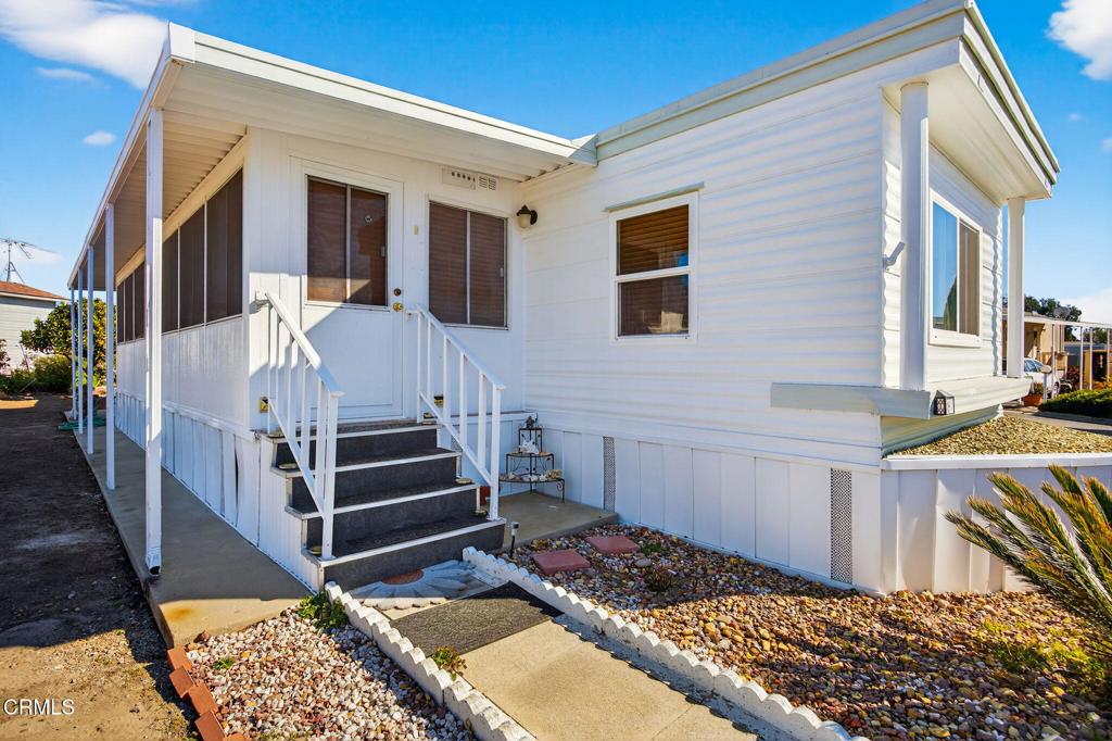 16 Copland Circle 16