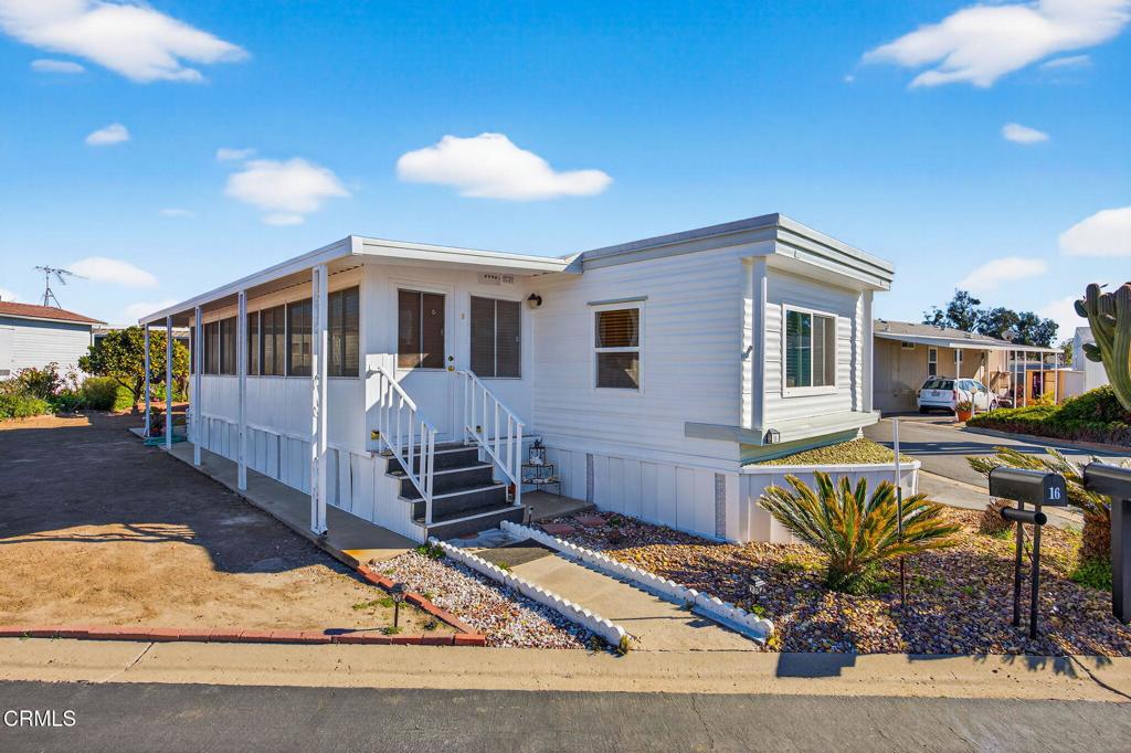 16 Copland Circle 16