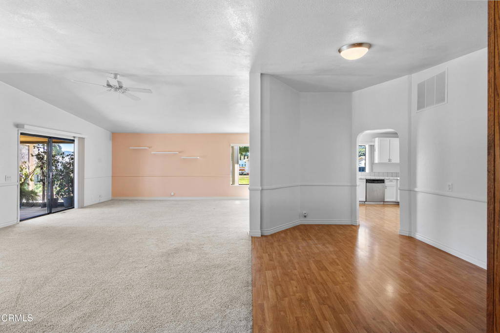975 W Telegraph Road 77