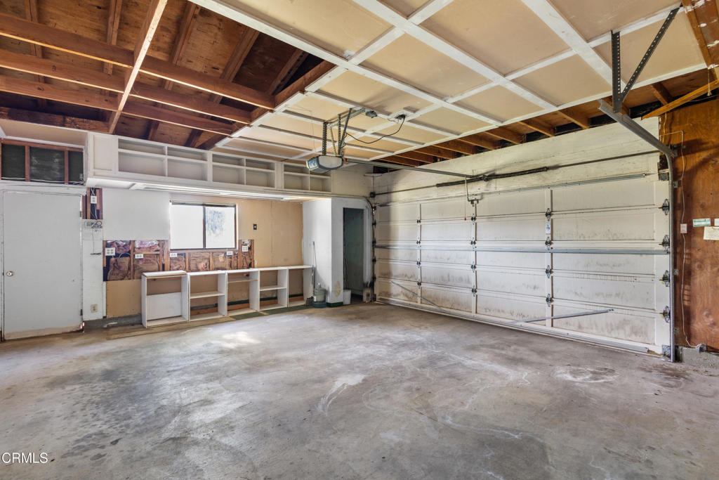 975 W Telegraph Road 77