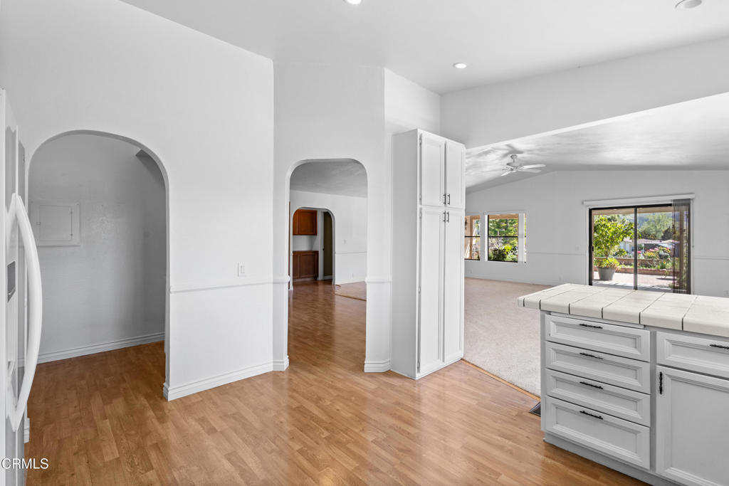 975 W Telegraph Road 77