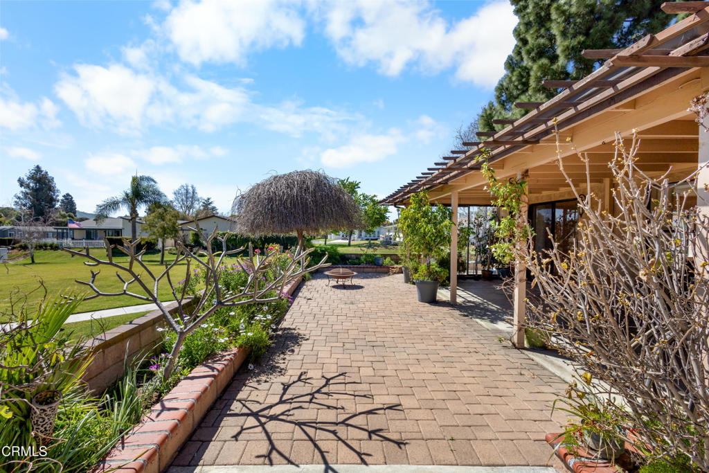 975 W Telegraph Road 77