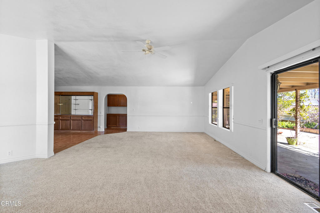 975 W Telegraph Road 77