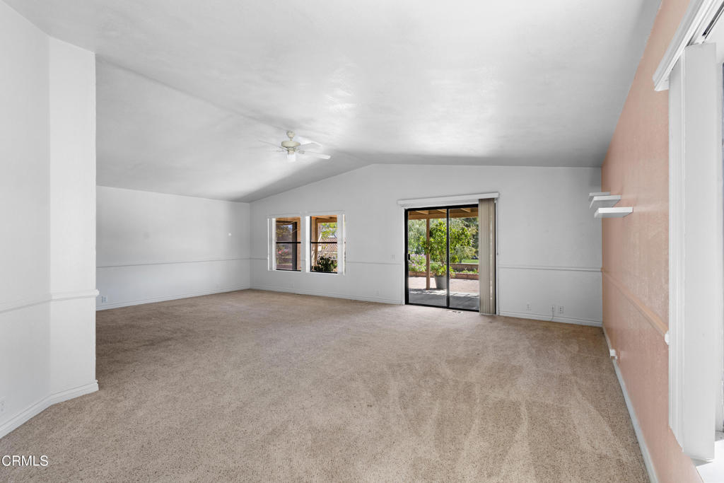 975 W Telegraph Road 77