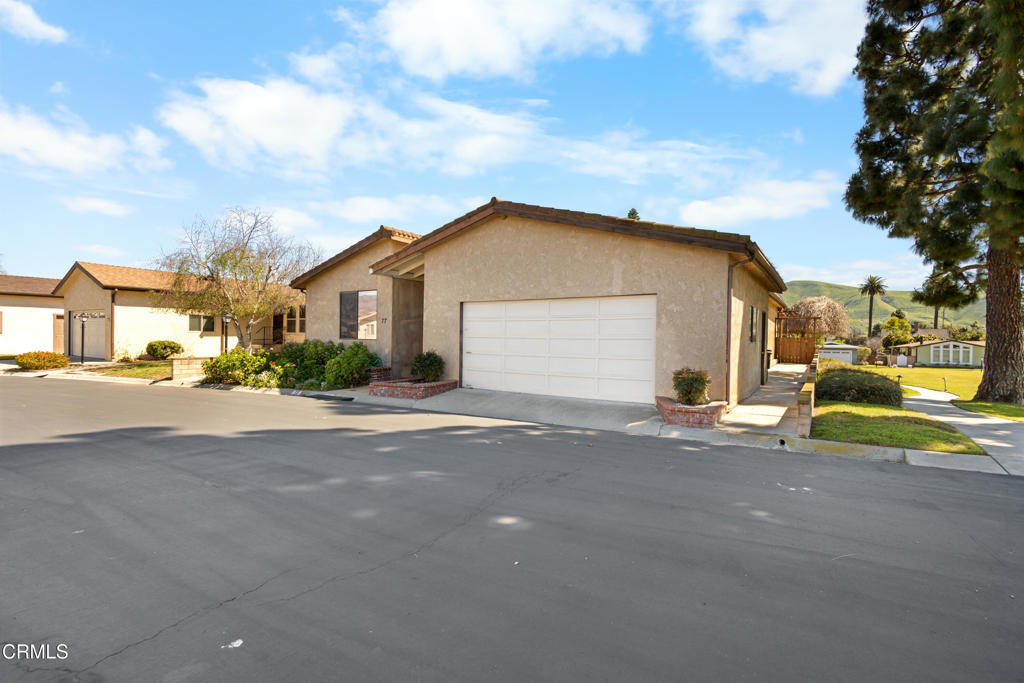 975 W Telegraph Road 77