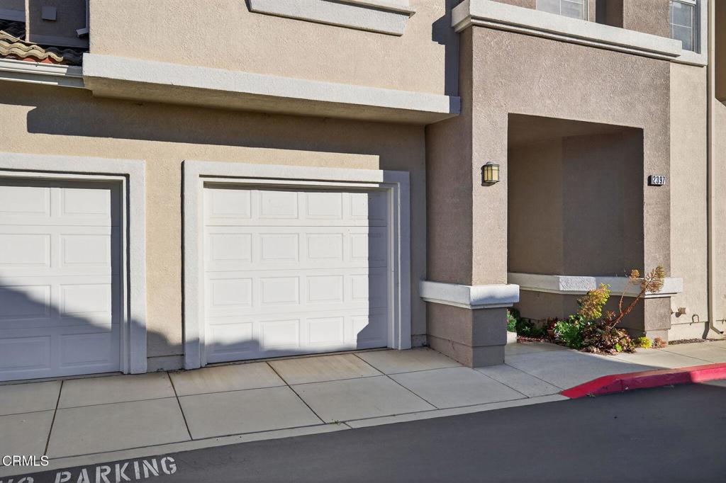 2389 N Ventura Avenue