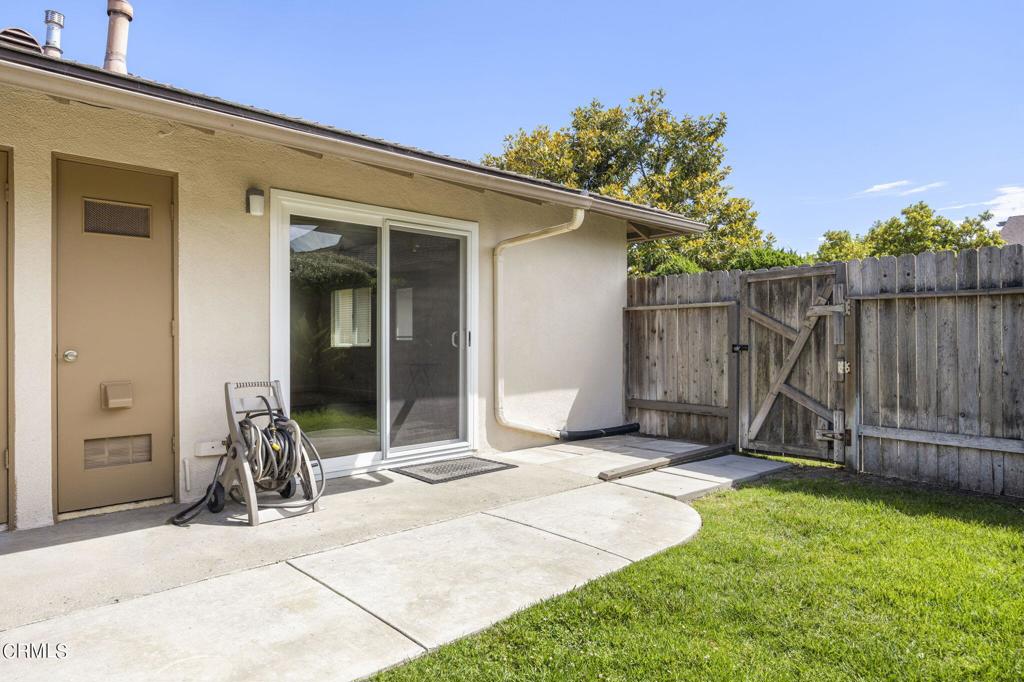 9417 -9419 Petit Court