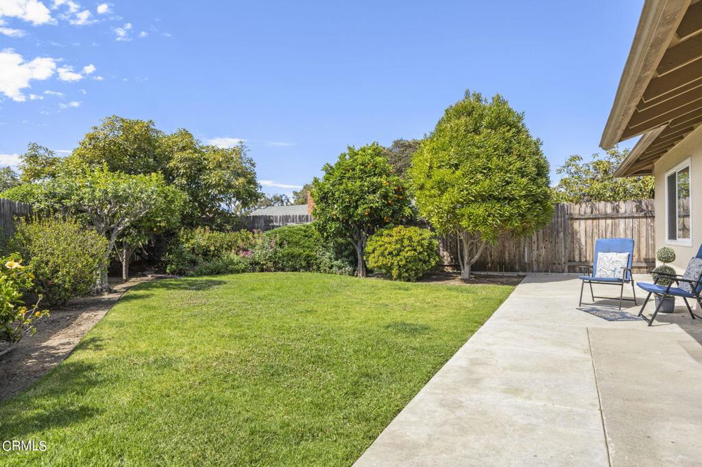 9417 9419 Petit Court