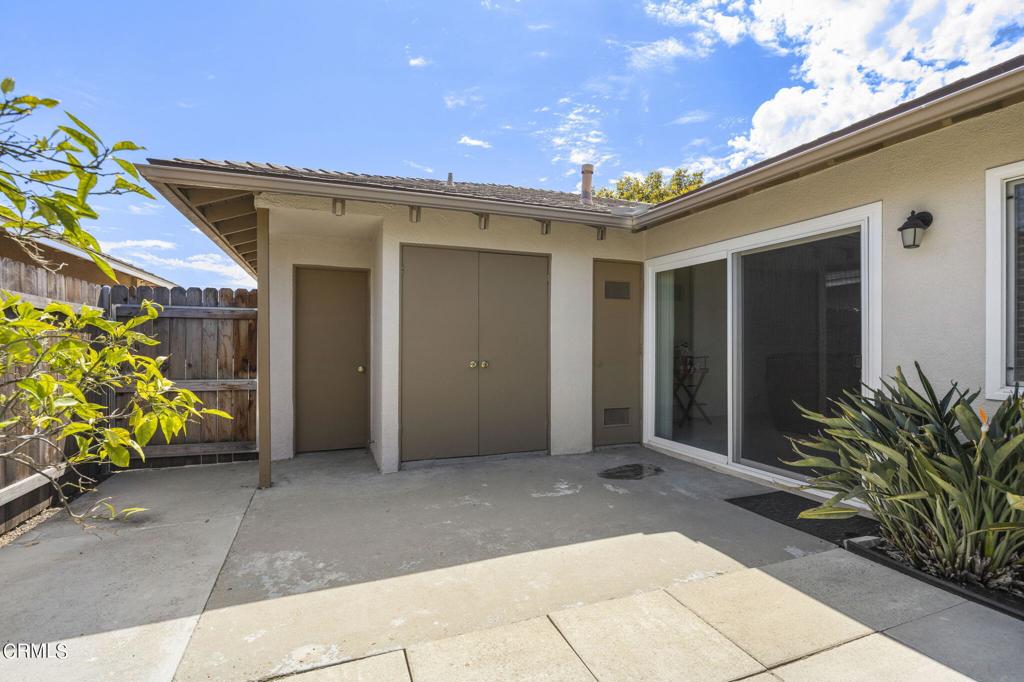 9417 9419 Petit Court