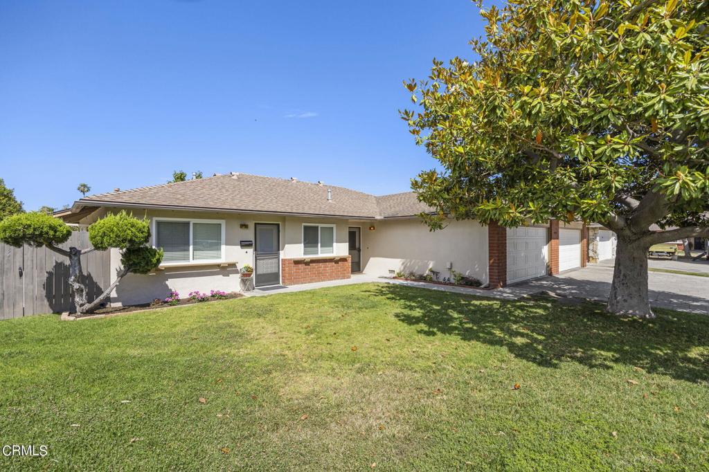 9417 9419 Petit Court