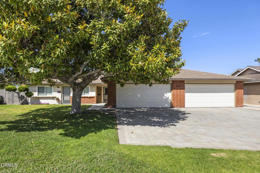9417 9419 Petit Court