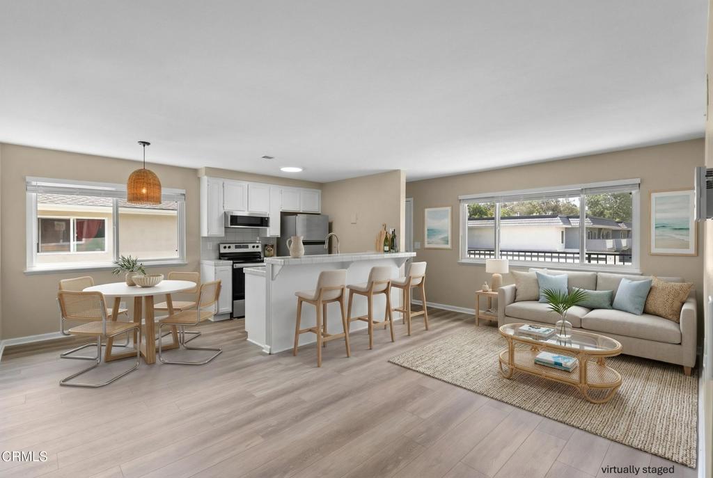 506 Avenida De La Plata