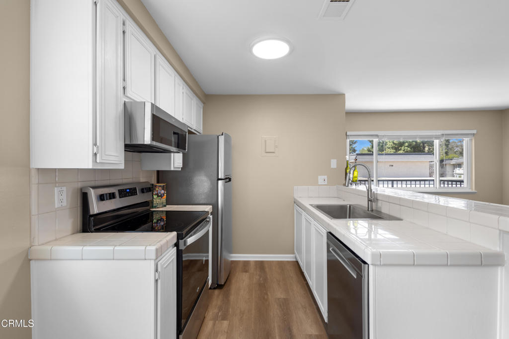 506 Avenida De La Plata