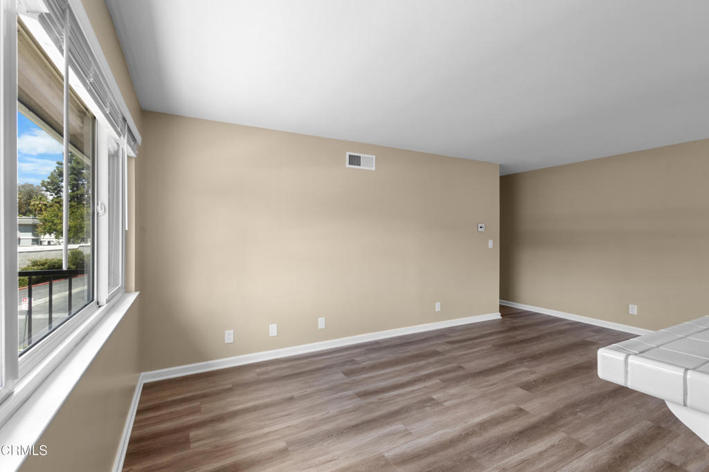 506 Avenida De La Plata