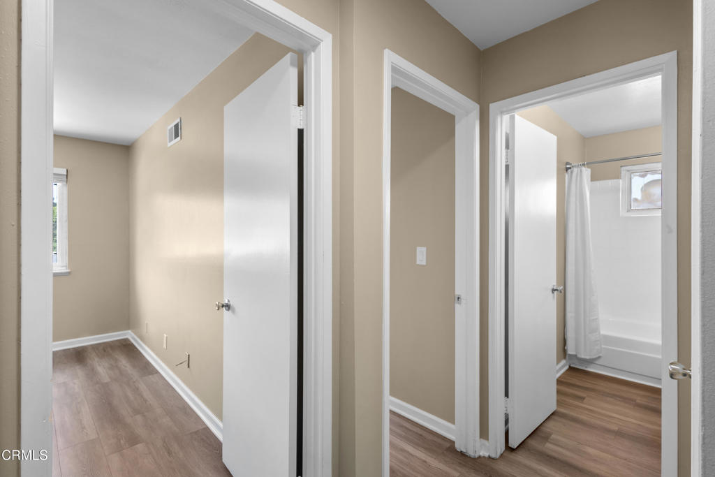 506 Avenida De La Plata